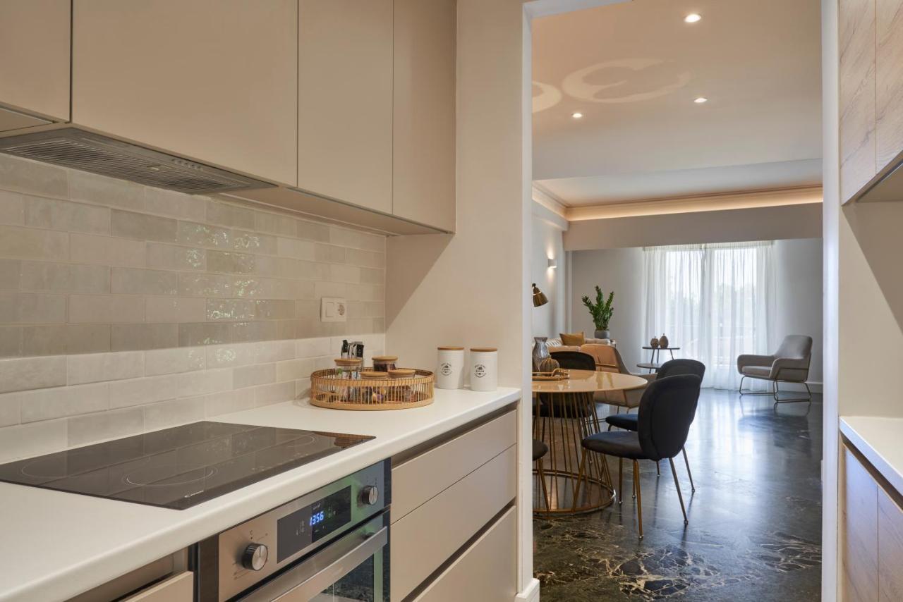 Chic N Bright 3Bd Apt With Hilton View Athen Eksteriør billede